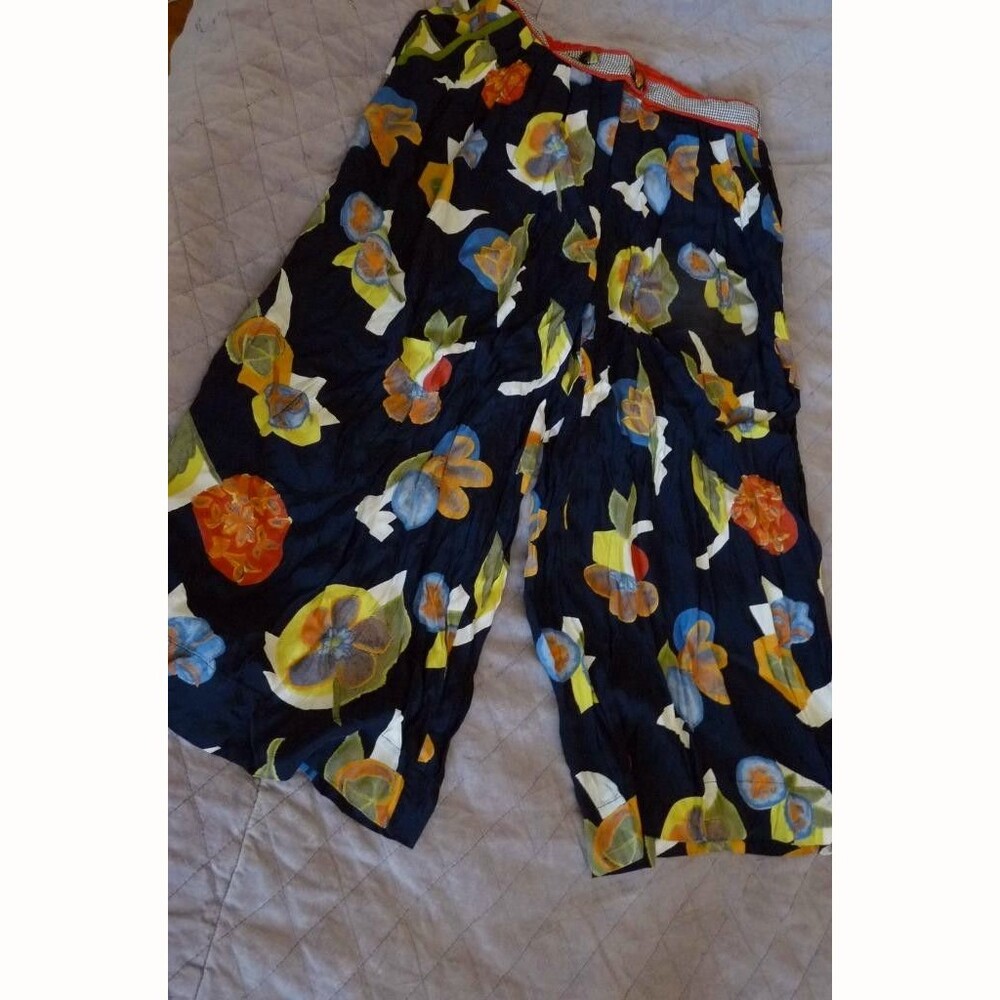 Vintage Platinum Dorothy Schoelen Crop wide leg colorful german rayon pants S-M